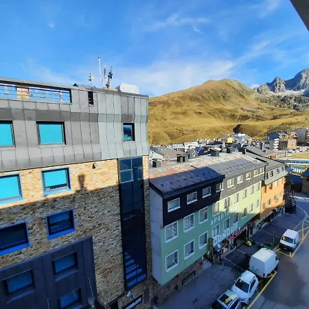 Apartament Altissim *